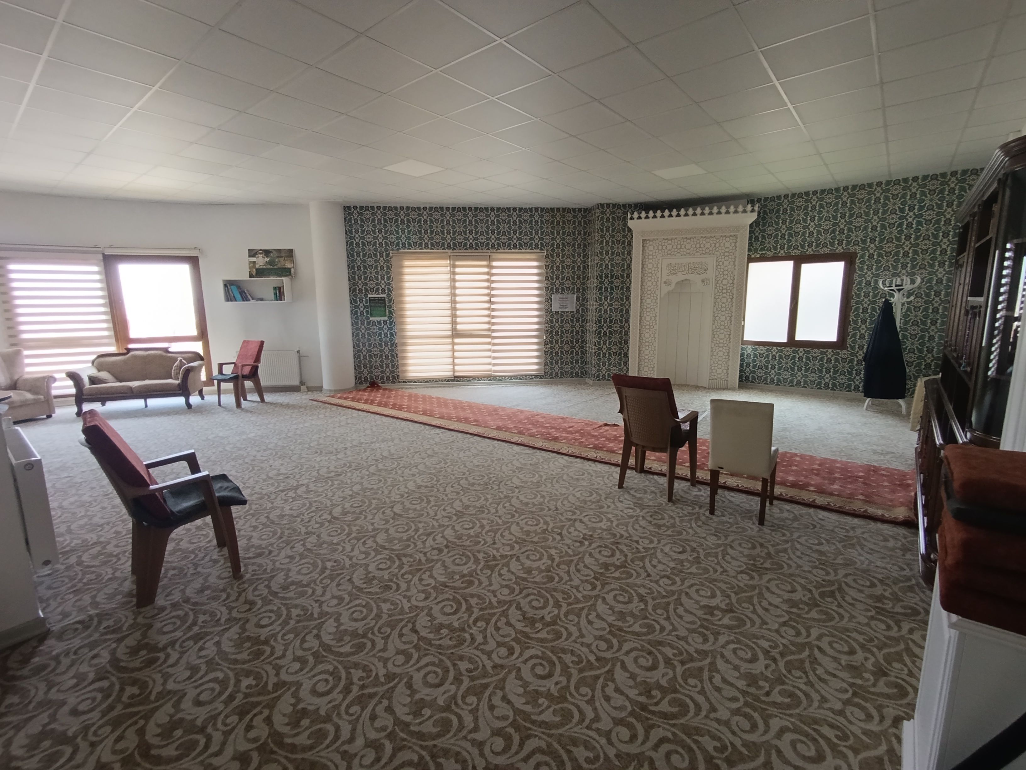 MİHMANDAR SİTESİNDE 4+1 TADİLATLI KİRALIK DAİRE (EYÜP)