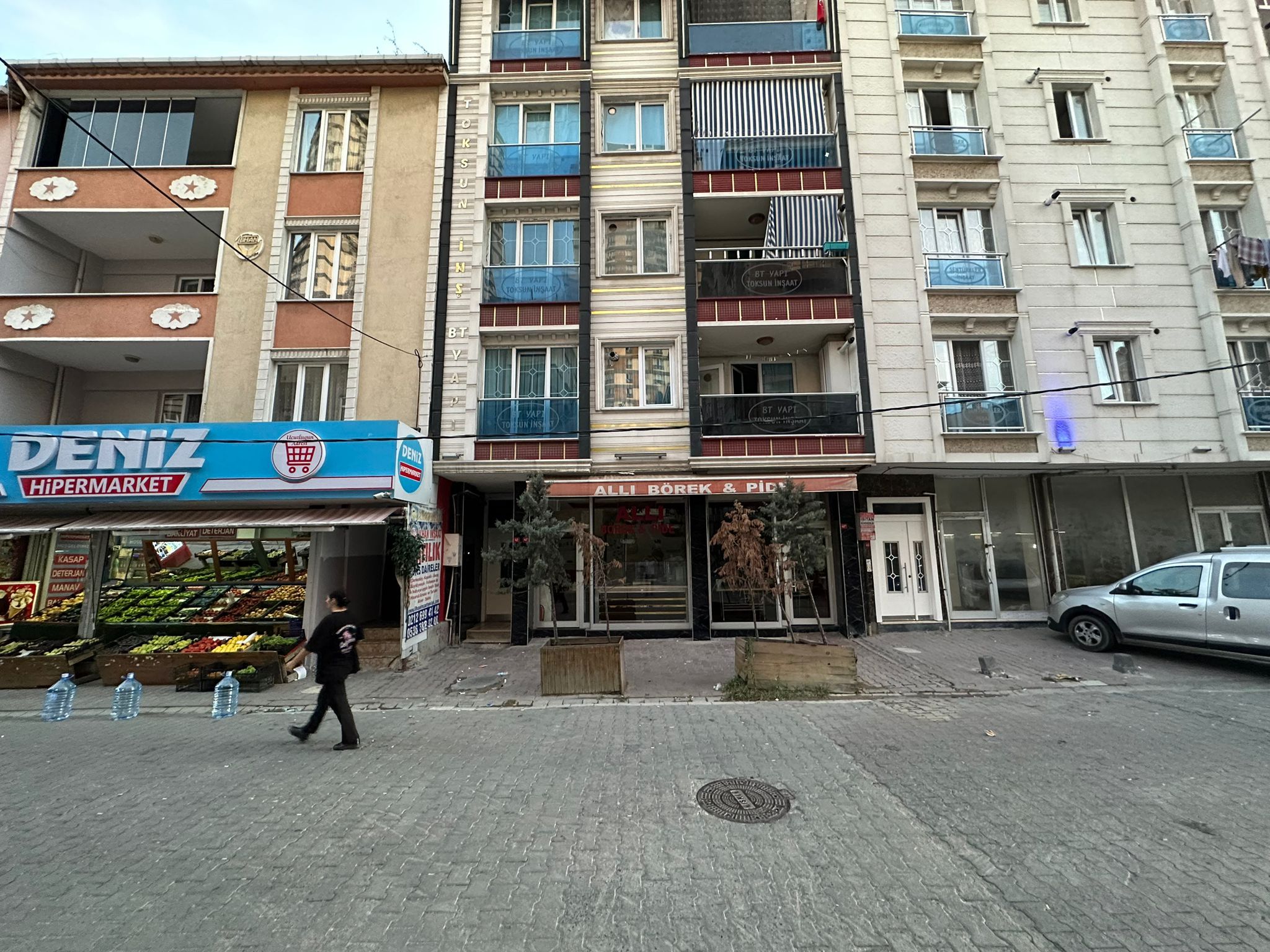 Rensa Gayrimenkul’den Esenyurt Devlet Hastanesinin Karşısında 495 m2 Satılık Depolu Dükkan