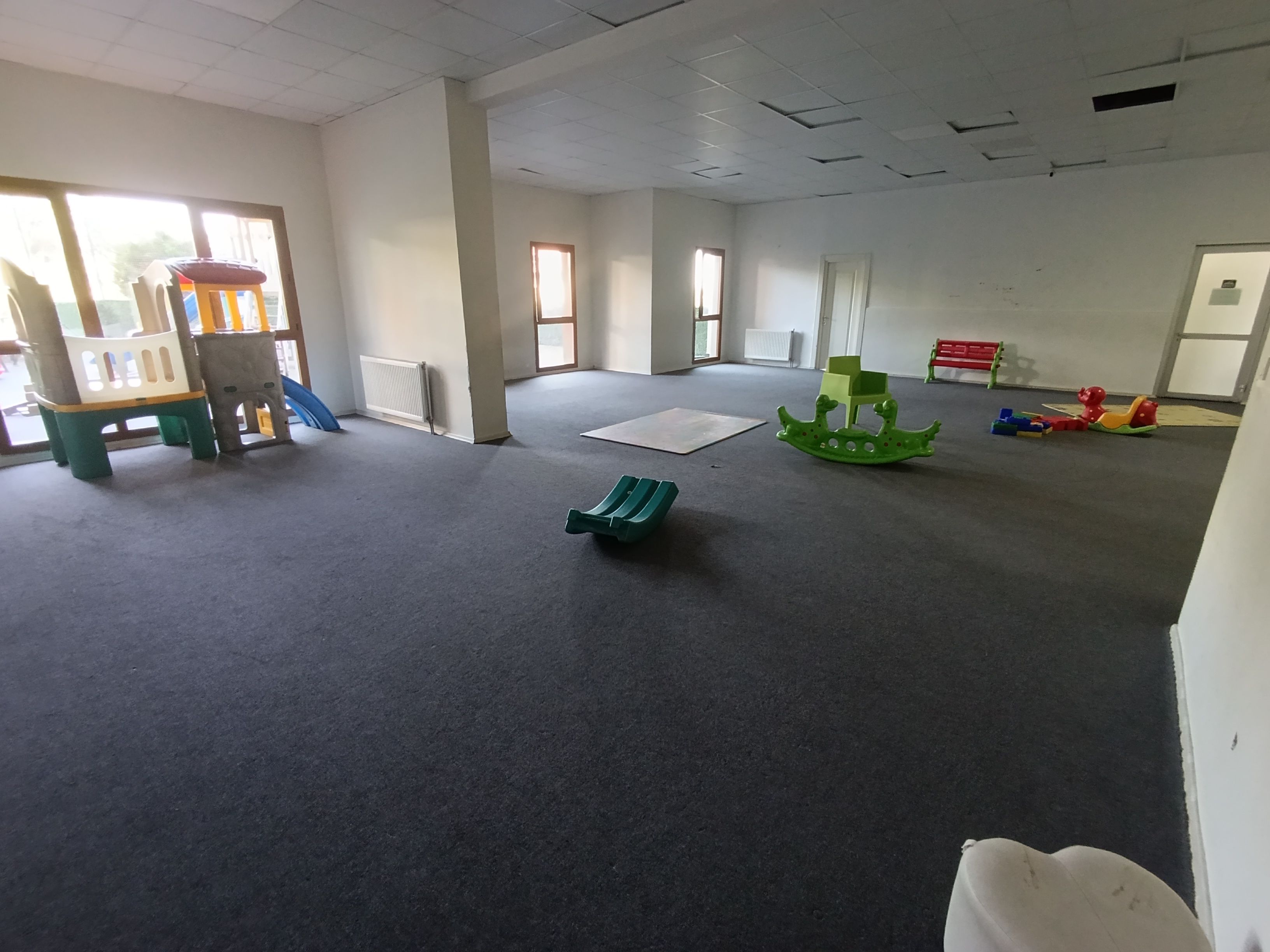 MİHMANDAR SİTESİNDE 4+1 TADİLATLI KİRALIK DAİRE (EYÜP)