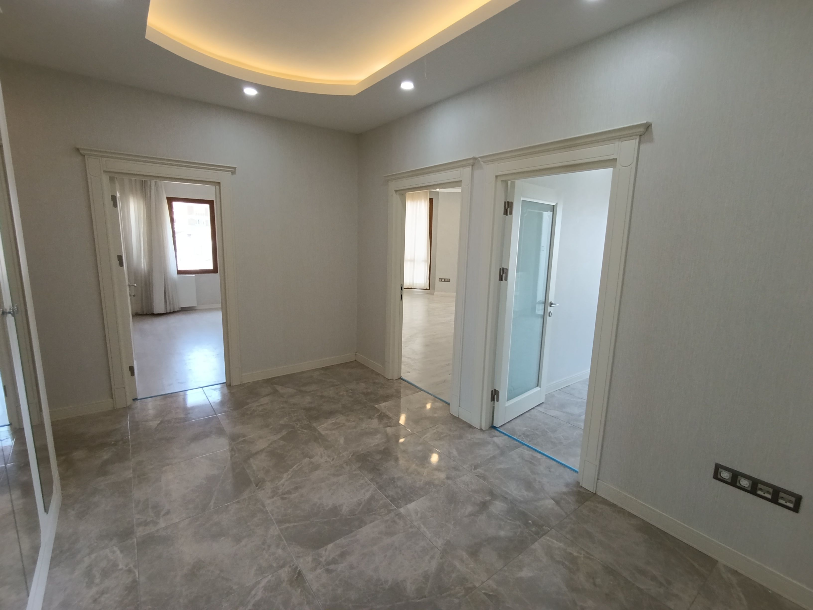 MİHMANDAR SİTESİNDE 4+1 TADİLATLI KİRALIK DAİRE (EYÜP)