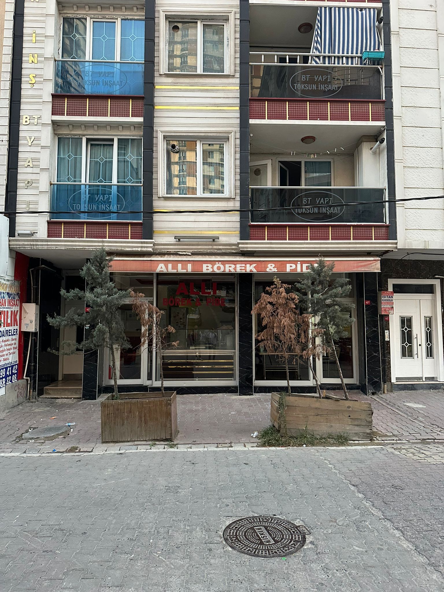 Rensa Gayrimenkul’den Esenyurt Devlet Hastanesinin Karşısında 495 m2 Satılık Depolu Dükkan