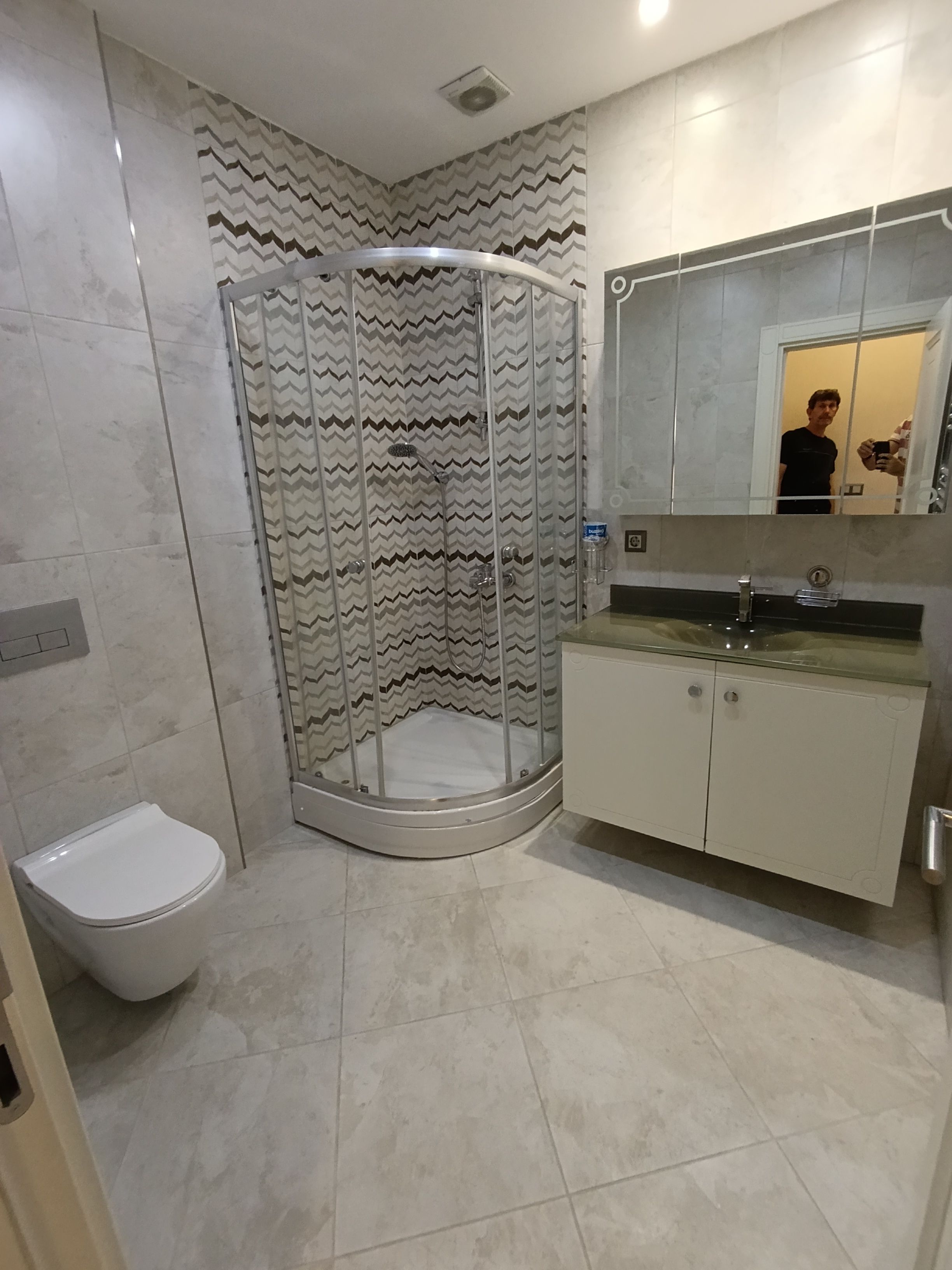 MİHMANDAR SİTESİNDE 4+1 TADİLATLI KİRALIK DAİRE (EYÜP)