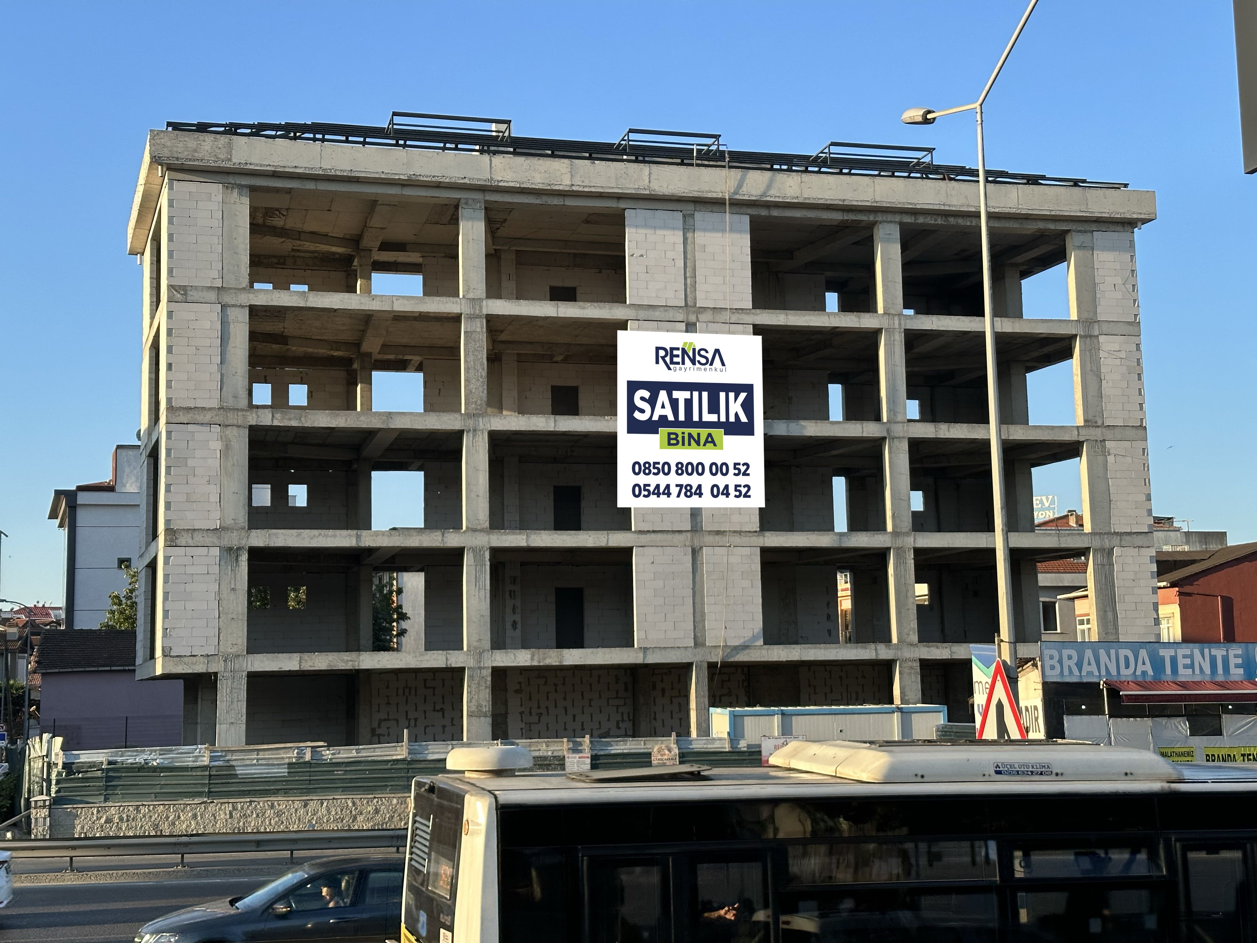 Şile Otobanı Üstünde Tabela Değeri Yüksek Satılık Komple Bina