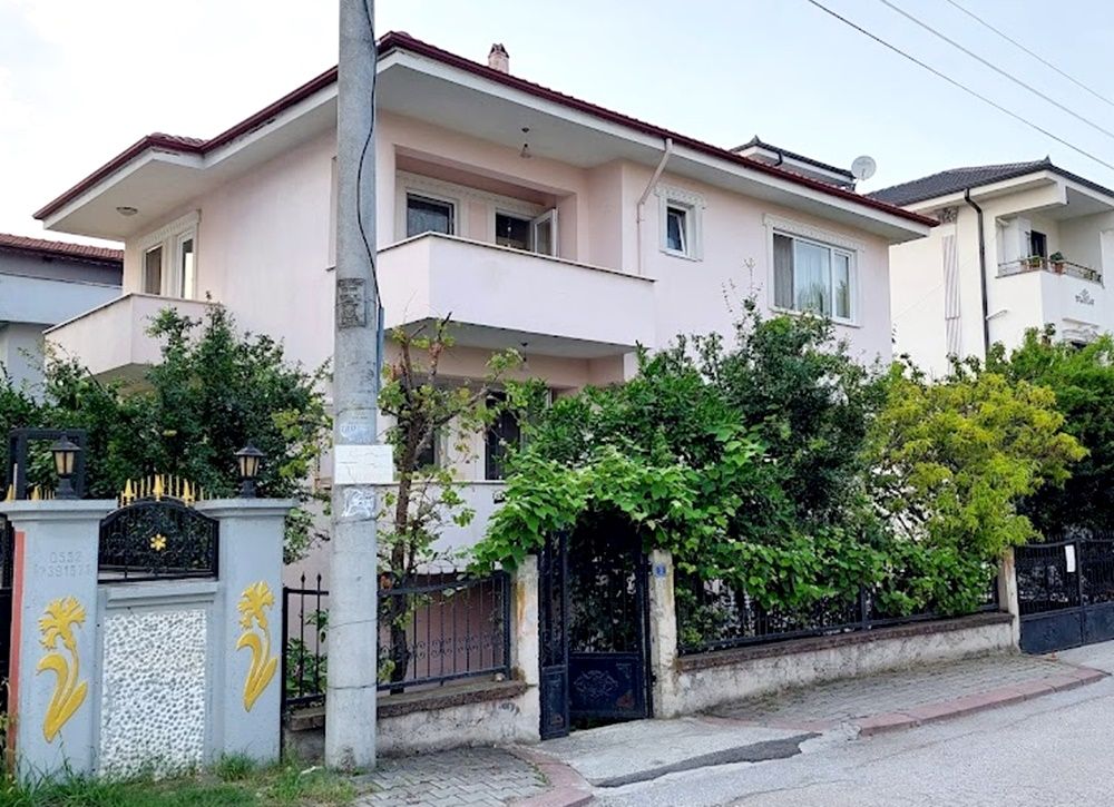 Serdivan Bahçelievler Mahallesinde Satılık Müstakil Dublex